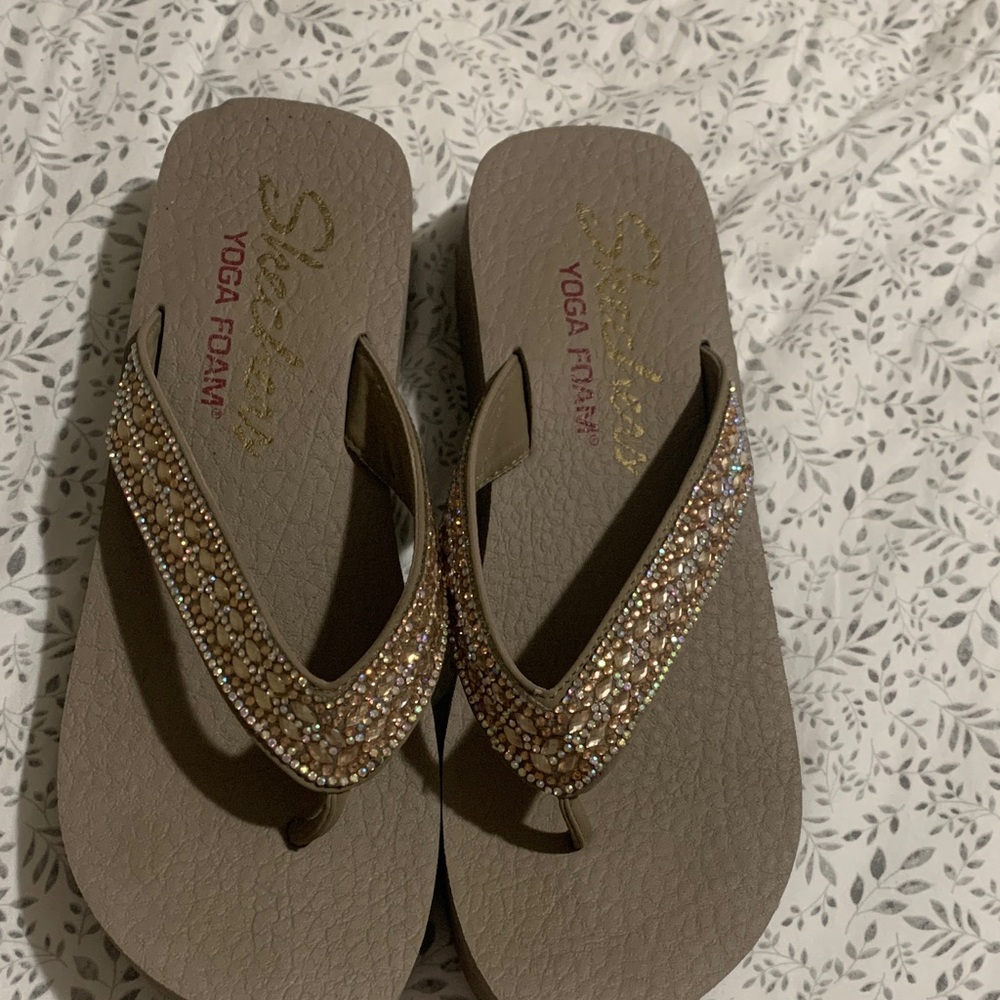 Skechers Women's Embellished Tan Sandals